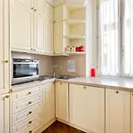 Morrone Luxury Apartment